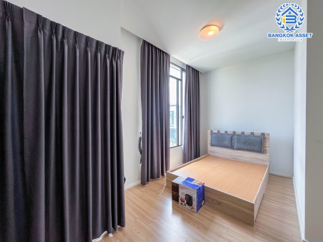 ****ทาวน์เฮ้าส์มือสองนนทบุรี ม.พลีโน่ บางใหญ่ คุณภาพระดับ AP บนเนื้อที่ 18 ตร.ว. ฟังก์ชัน 3 ห้องนอน 2 ห้องน้ำ 1 ที่จอดรถ บ้านสวย แถมฟรี! 3 เครื่องปรับอากาศ บนทำเลเยี่ยม ใกล้ทางด่วน "ศรีรัช" และรถไฟฟ้าสายสีม่วง "สถานีคลองบางไผ่" ห้ามพลาด!